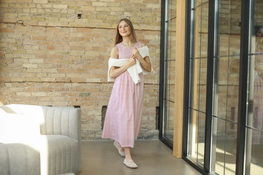 How to Layer in Spring Without Looking Like Winter