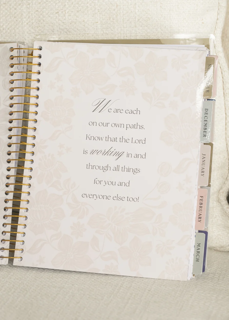 Walking with Jesus 18 Month Planner Accessory