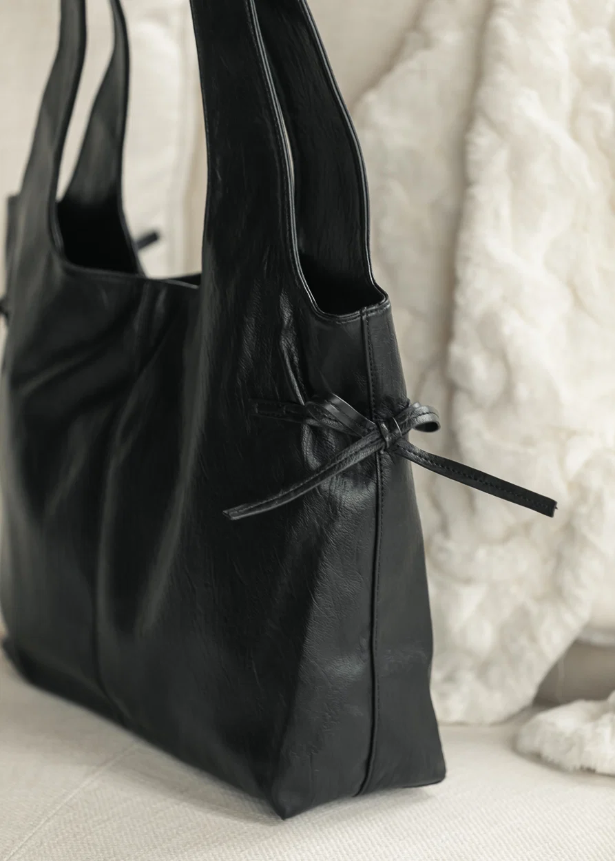 Willow Slouch Bow Detail Bag Accessory